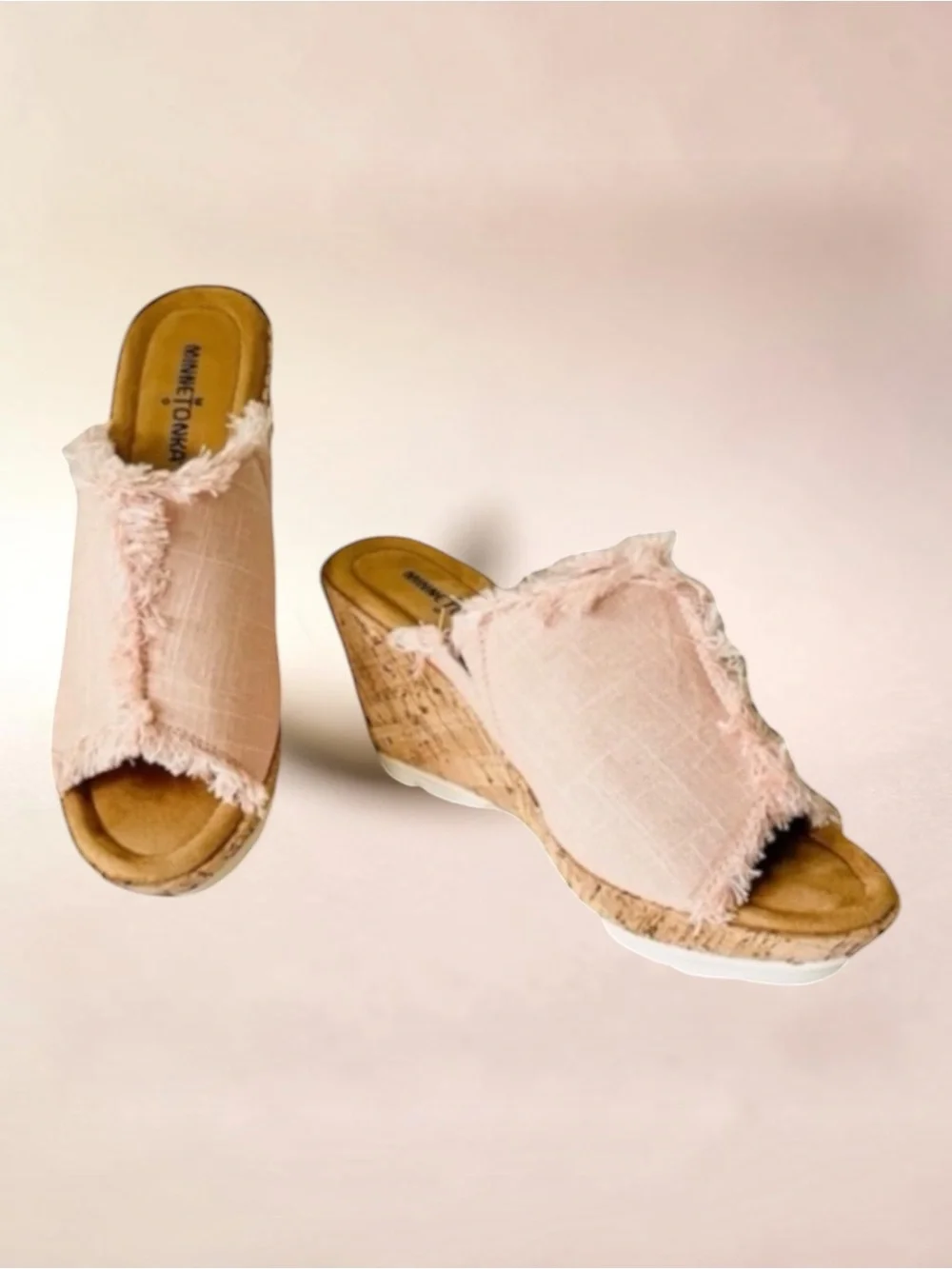 New! MINNETONKA Pink York Blush Wedge Sandals Size 9